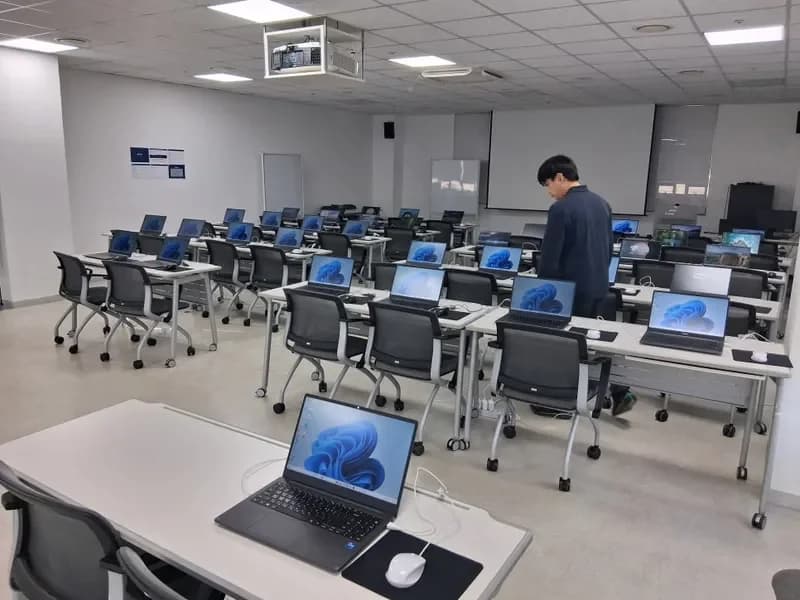 교육센터 IT 인프라 일괄 구축